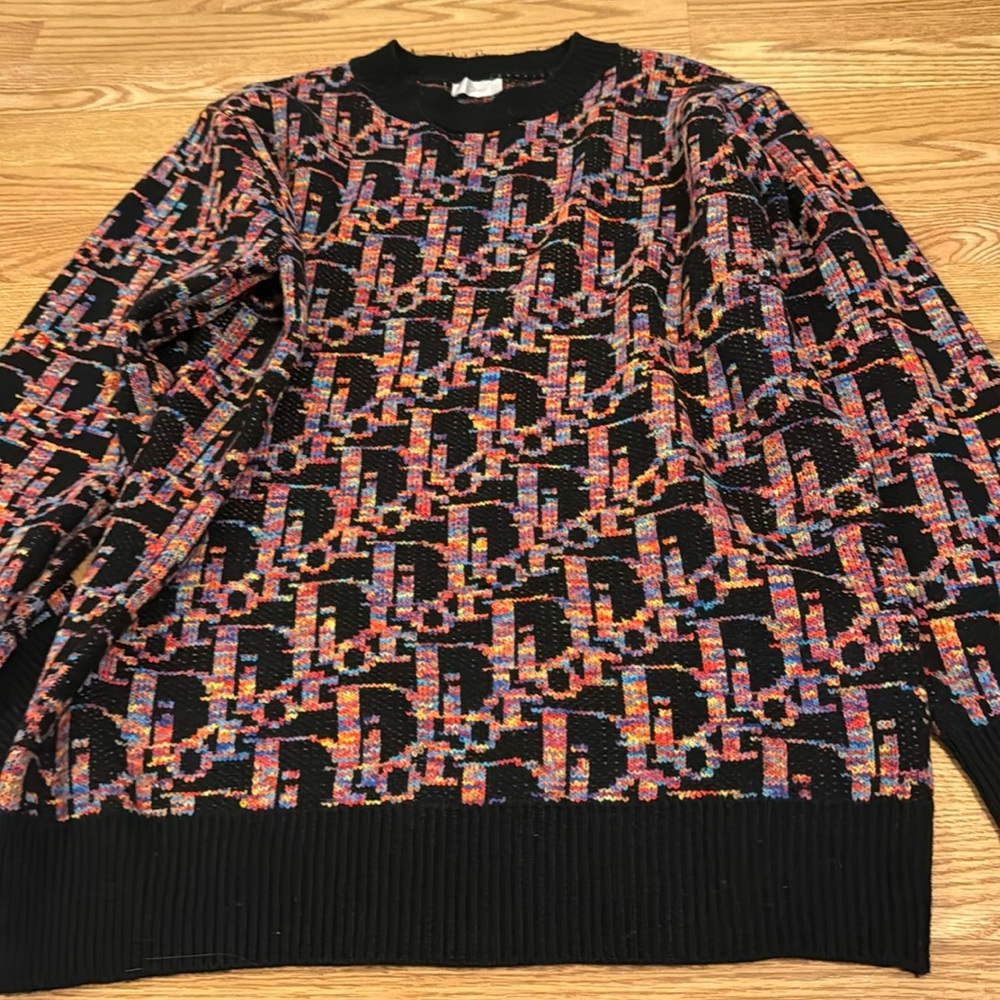 Sweater. Im not sure exactly the size but I believe its XL